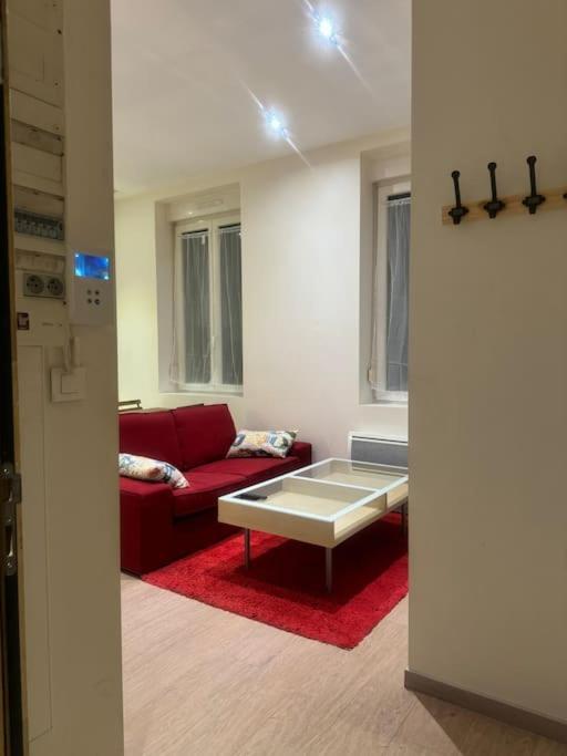 Christelle Apartment โรมิญี-ซูร์-เซน ภายนอก รูปภาพ