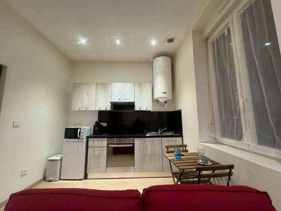 Christelle Apartment โรมิญี-ซูร์-เซน ภายนอก รูปภาพ