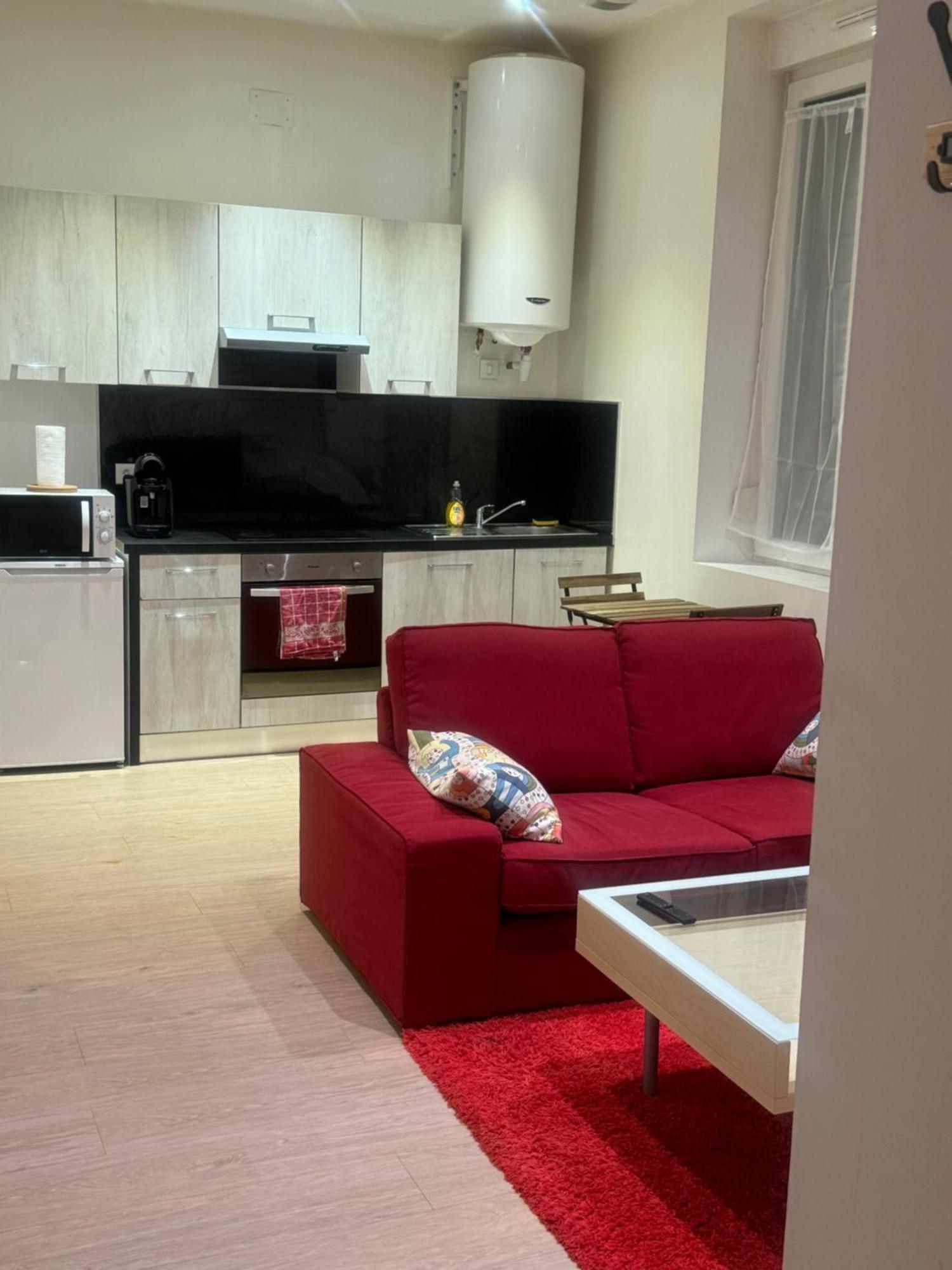 Christelle Apartment โรมิญี-ซูร์-เซน ภายนอก รูปภาพ